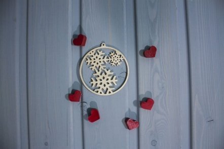 Игрушка на елку 