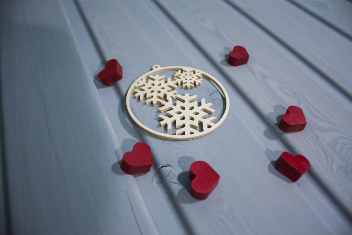 Игрушка на елку 