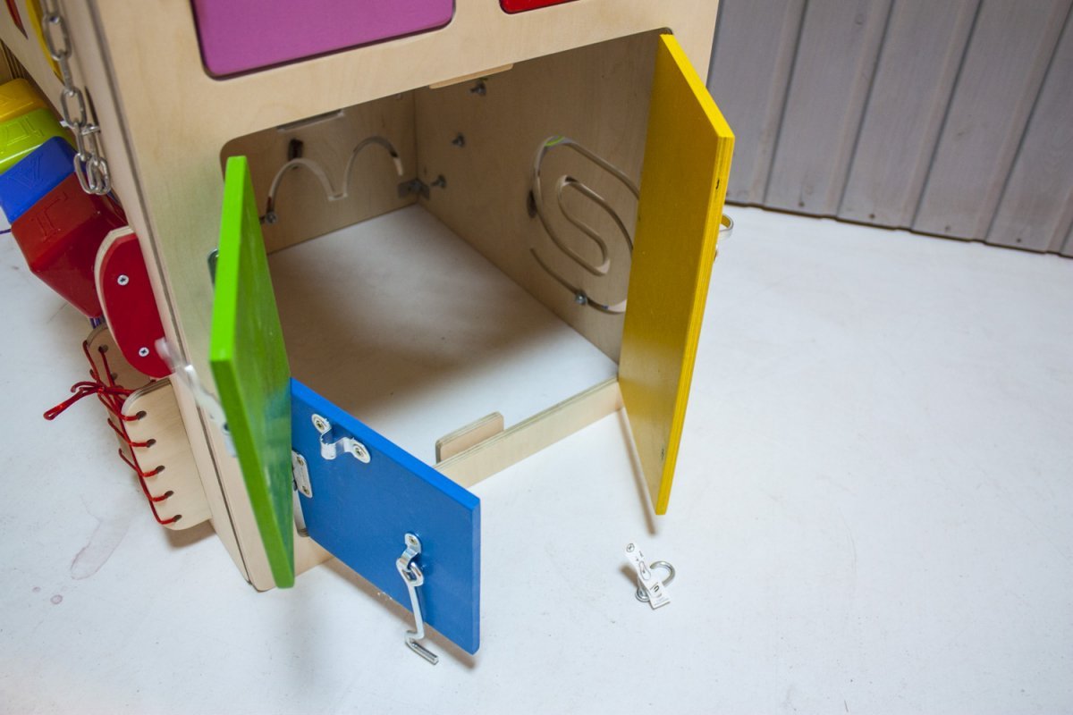 Бизиборд Дом