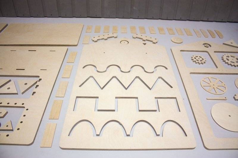 Бизиборд дом сделай сам