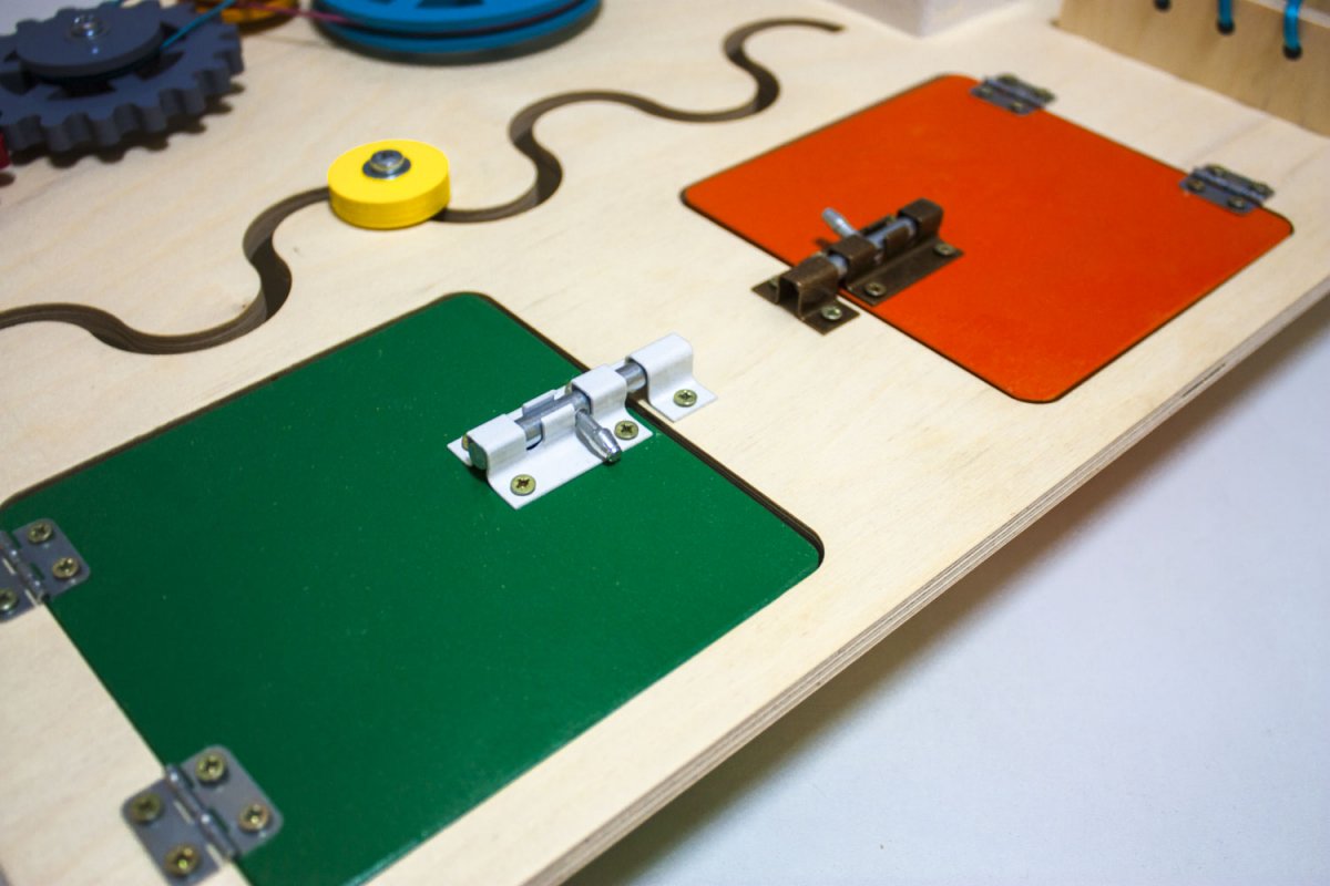 Бизиборд развивающая доска