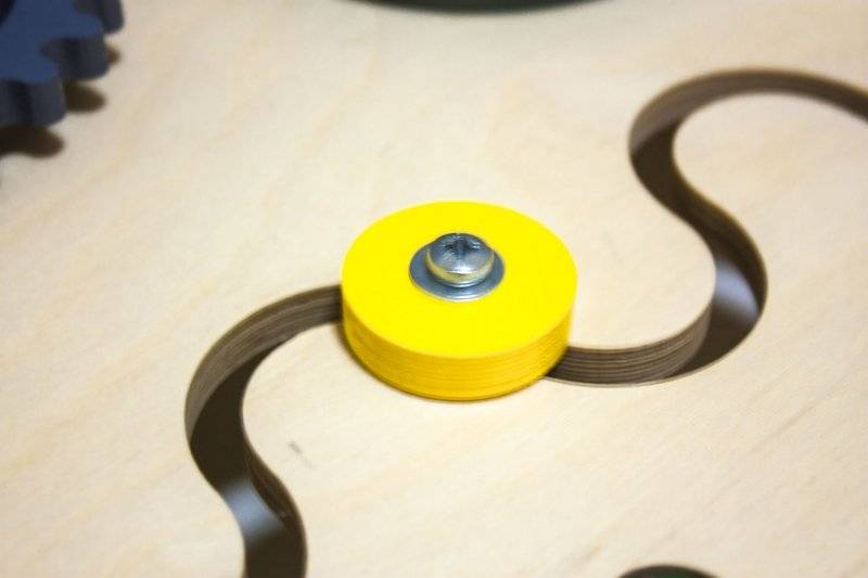 Бизиборд развивающая доска