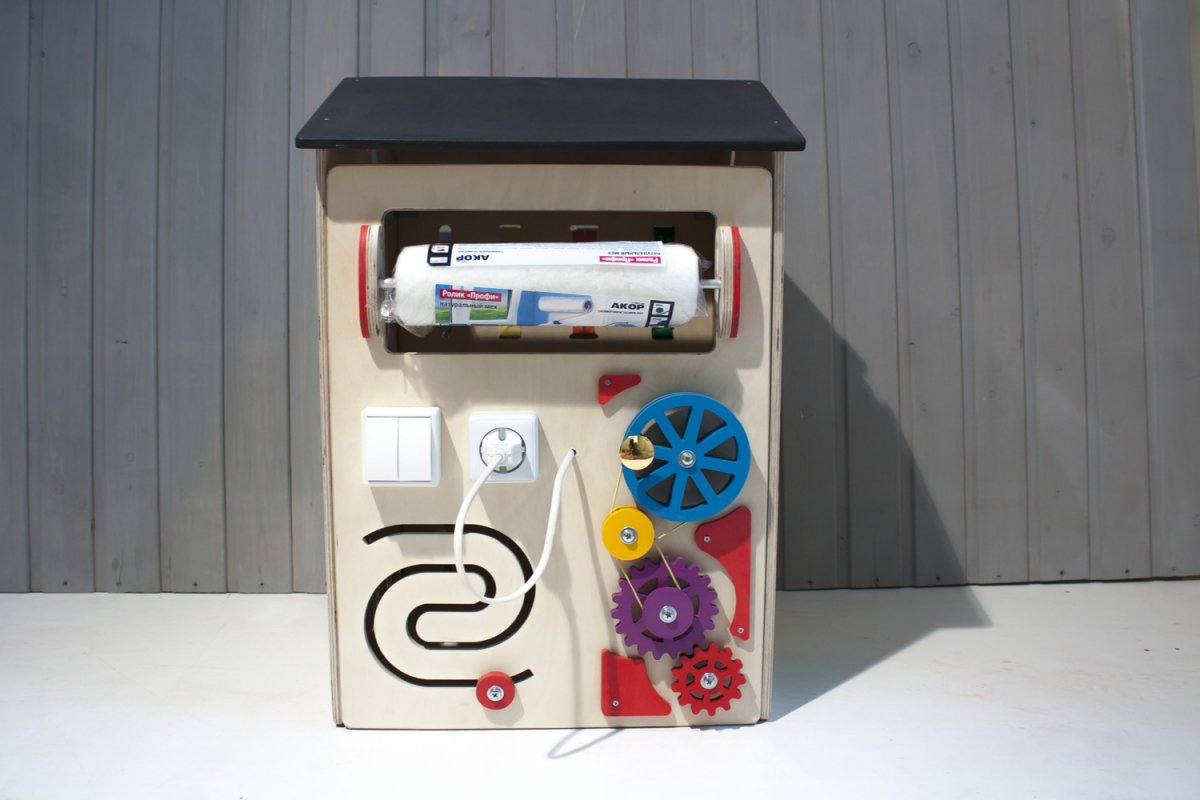 Бизиборд домик с геобордом и доской для рисования